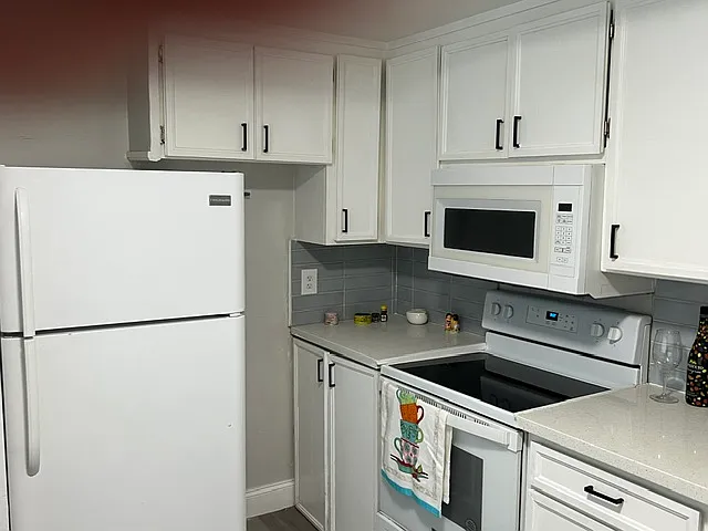 415 S Willard Ave #9 — Photo 1