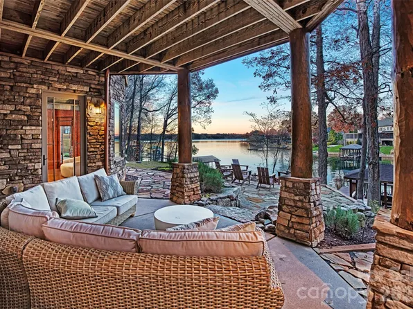 512 Stonemarker Rd, Mooresville, NC 28117