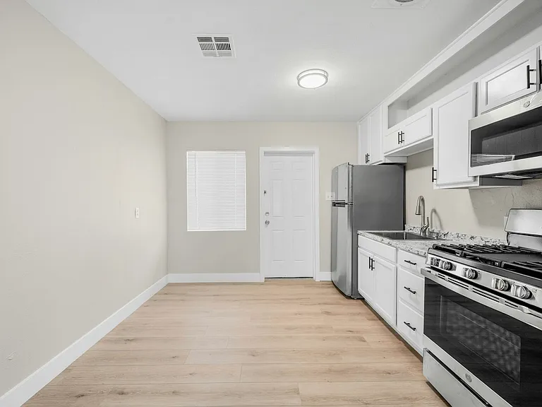 3836 N 15th Ave #7 — Photo 13