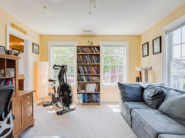 102 Charity Ln — Photo 36