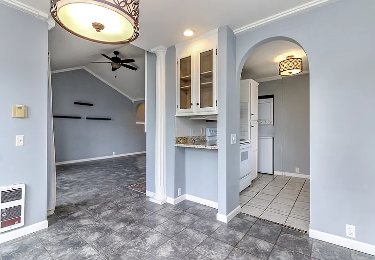 625 N Jackson Ave #B42 — Photo 16