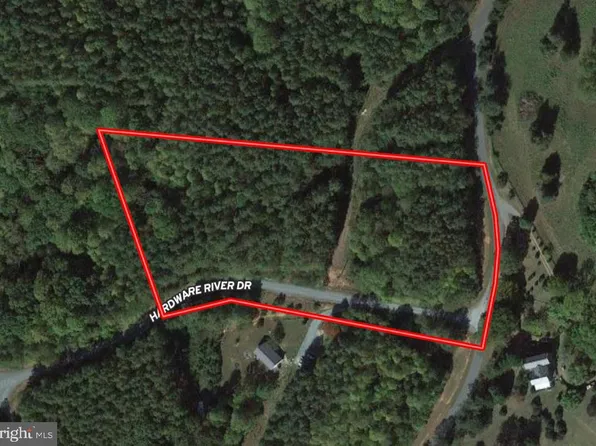 Hardware River Dr, Scottsville, VA 24590