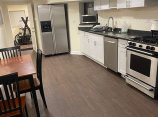621 N Sawyer Ave #B, Chicago, IL 60624