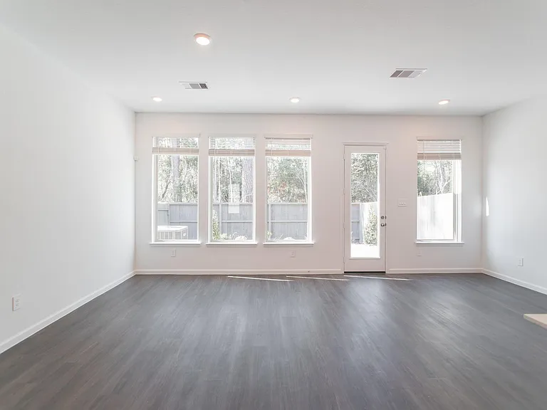 670 Royal Arch Dr — Photo 12