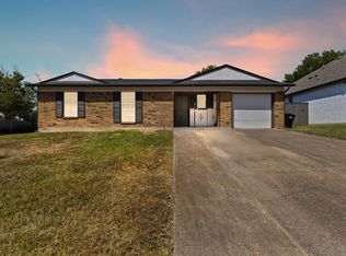 1449 Eastside Dr, Mesquite, TX 75149