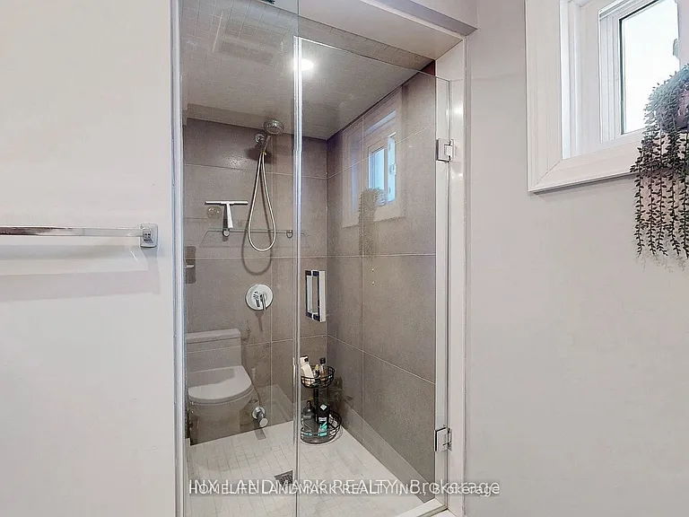 37 Justus Dr — Photo 25