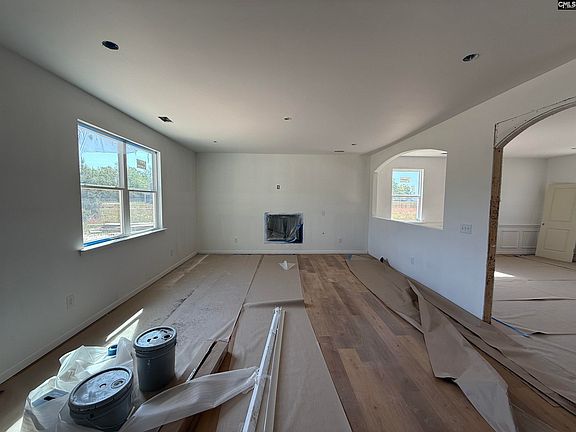 4th image of 329 Caldon Rd