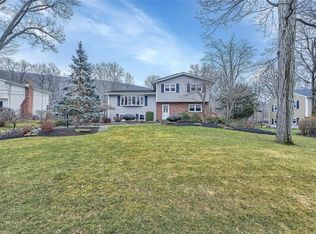 16 Thompson Dr, Washingtonville, NY 10992