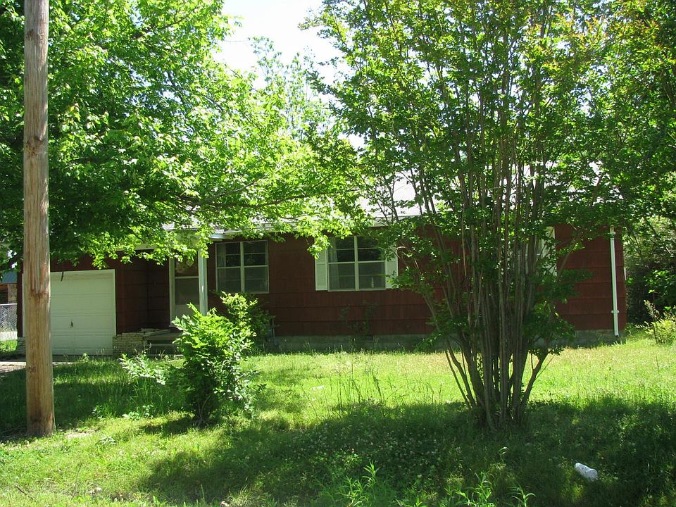 2nd image of 1606 B St NW