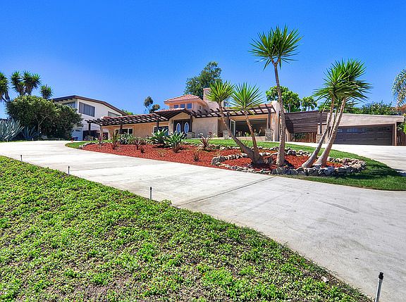 3rd image of 30717 Palos Verdes Dr E