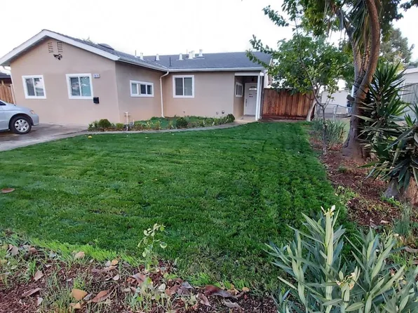 2878 Fordham St, East Palo Alto, CA 94303