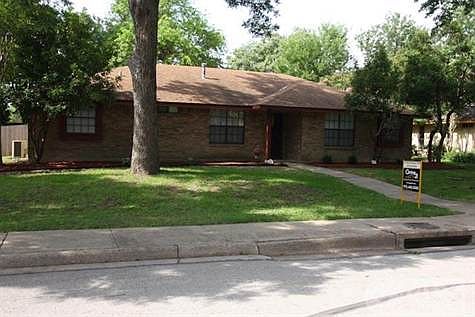 2nd image of 540 Bayberry Ln