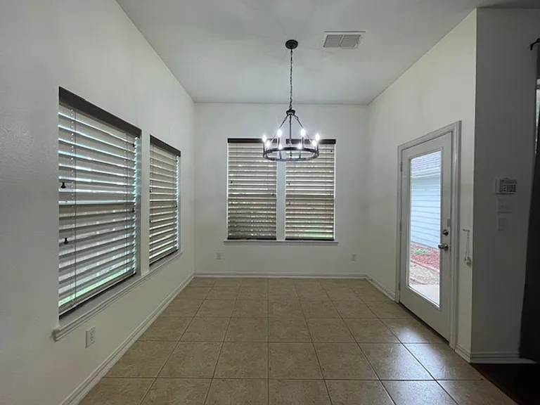 8525 Hudson St — Photo 7