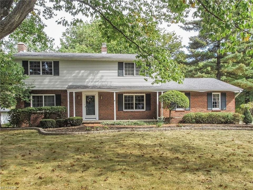 1st image of 624 Deerwood Dr