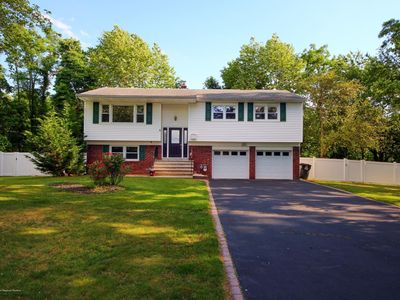 32 Orchard Ave W, Holmdel, NJ, 07733