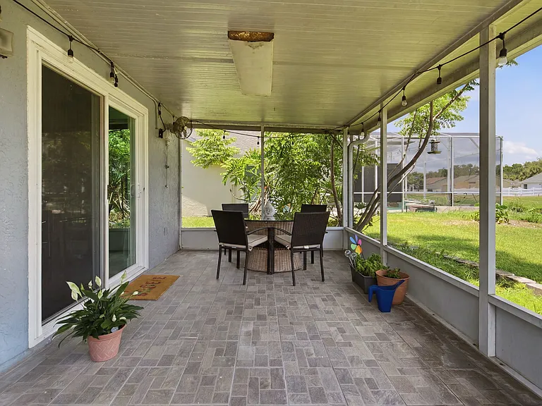 12118 Dickenson Ln — Photo 21