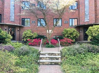 2416 16th St N #1215-03, Arlington, VA 22201