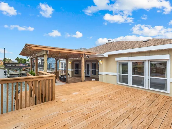 15210 Isla Pinta Ct, Corpus Christi, TX 78418