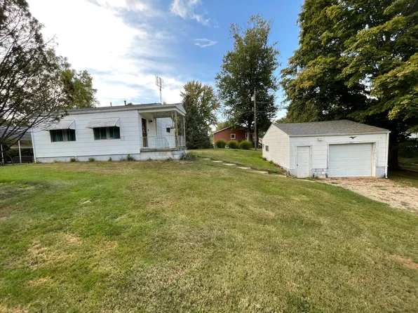 5328 Dahlia Dr NE, Thornville, OH 43076