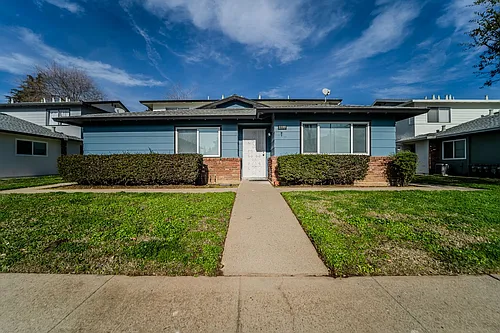 1199 Casita Dr #1 Photo 1