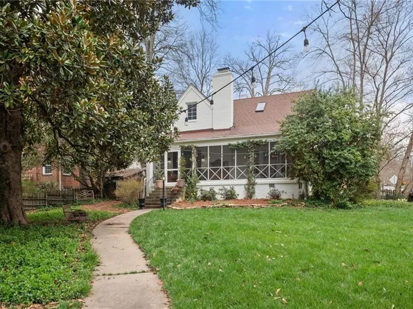 500 E Lake Dr, Greensboro, NC 27401