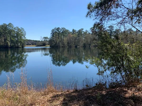 4256 Louis Dr, Valdosta, GA 31605