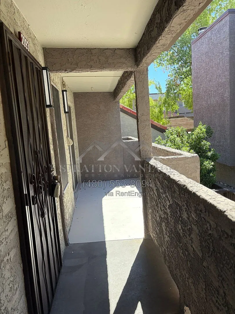 2 bed, 1.5 bath, 960 sqft, $1,200 — Photo 4