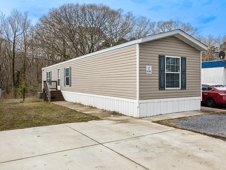 8780 Smithfield Apts Ln #23 — Photo 1