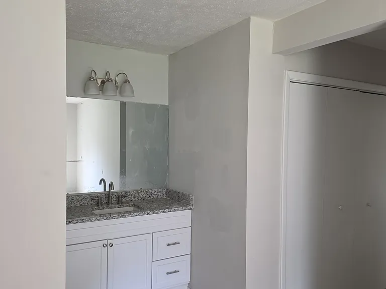 6768 Willowbrook Dr — Photo 1