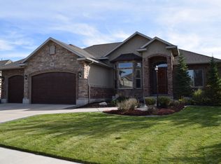 462 E Crystal Meadow Ln, Draper, UT 84020