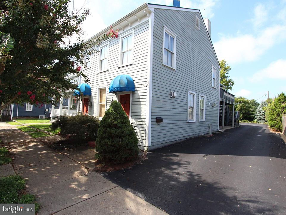 1st image of 1408 Caroline St APT 2
