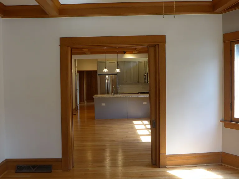 136 Elgin Ave — Photo 30
