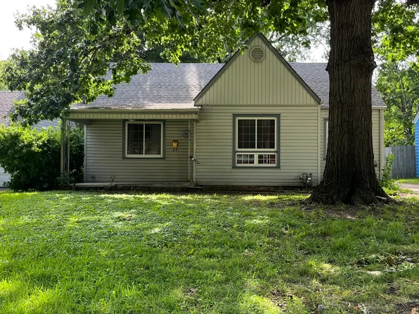 2029 SW Webster Ave, Topeka, KS 66604