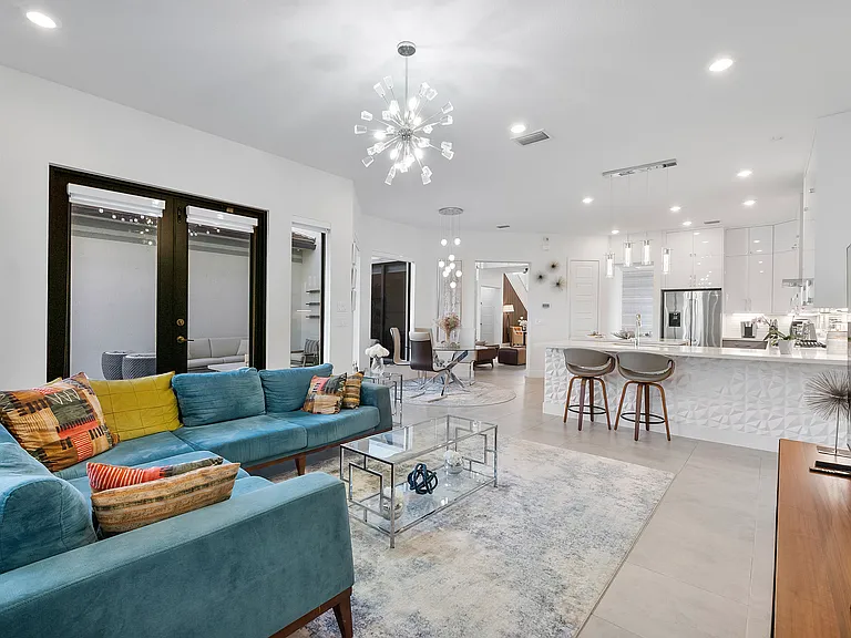 10585 Cobalt Ct — Photo 18