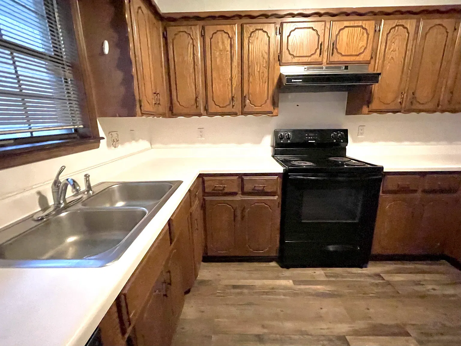 1417 Hargrove - 1 — Photo 4