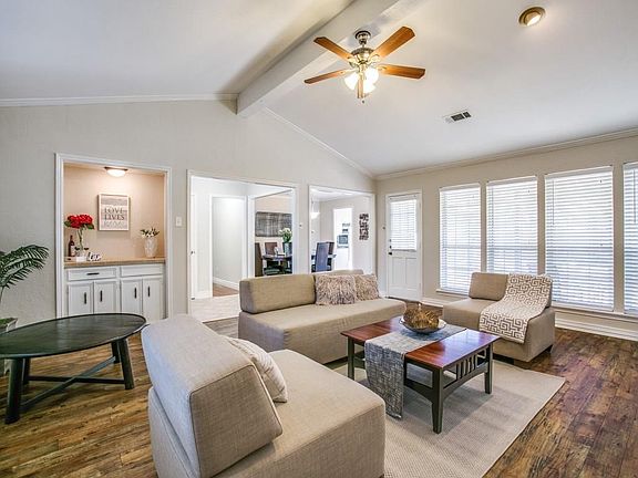 5th image of 1905 Lake Hill Ln