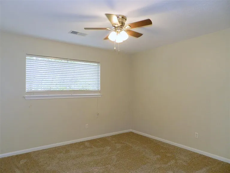 9403 Oxted Ln — Photo 25