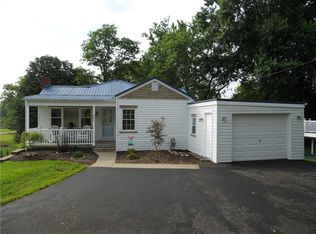 642 Gladden Rd, Canonsburg, PA 15317