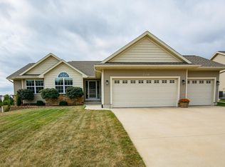 7110 Rolling Ridge Dr SW, Cedar Rapids, IA 52404