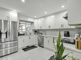 18044 40th Ave, Surrey, BC V3Z1C5