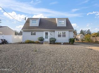 962 Mercer Dr, Toms River, NJ 08753
