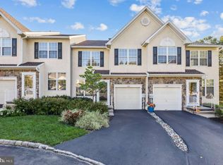 3204 Maplevale Cir, Newtown Square, PA 19073