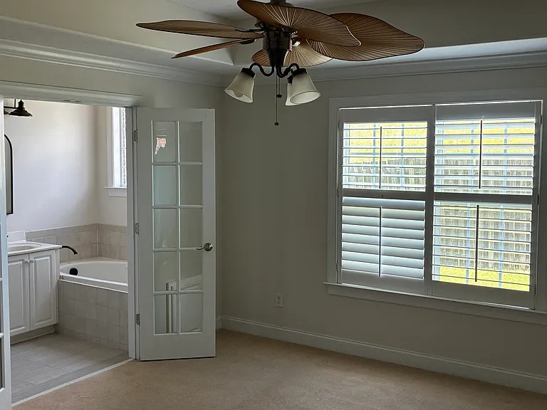 700 Bonnie Oaks Ln — Photo 8