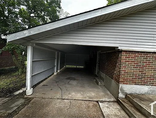 4 bed, 1150 sqft, $1,450 — Photo 2