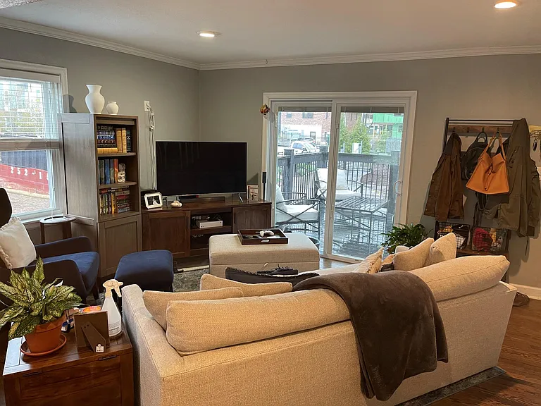 4510 Washington St — Photo 17