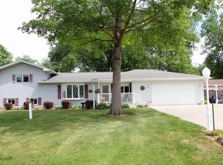 6031 E Donald St, Dewar, IA 50623