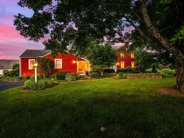 17 Apple Rd, Brimfield, MA 01010