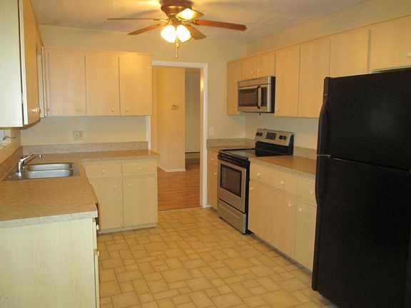 Spacious Kitchen