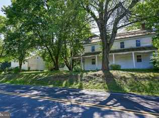 8363 Jonestown Rd, Grantville, PA 17028