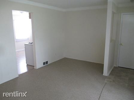 3rd image of 32117 Hazelwood St